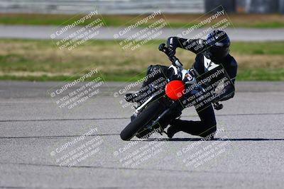 media/Jan-21-2023-Fastrack Riders (Sat) [[fcf3f88a30]]/Level 3/Session 4 Turn 6-Mountian Shot/